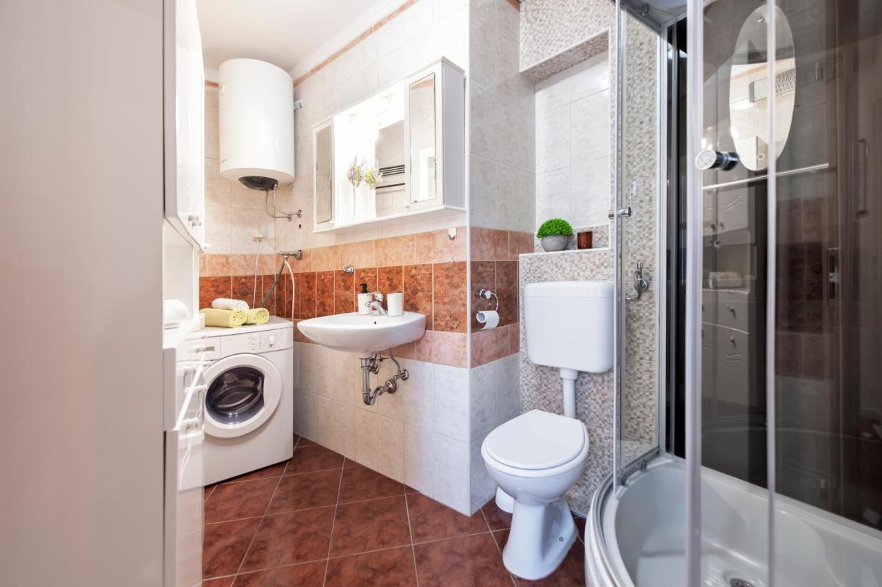 Ap Downtown Apartment Ρόβινι Εξωτερικό φωτογραφία
