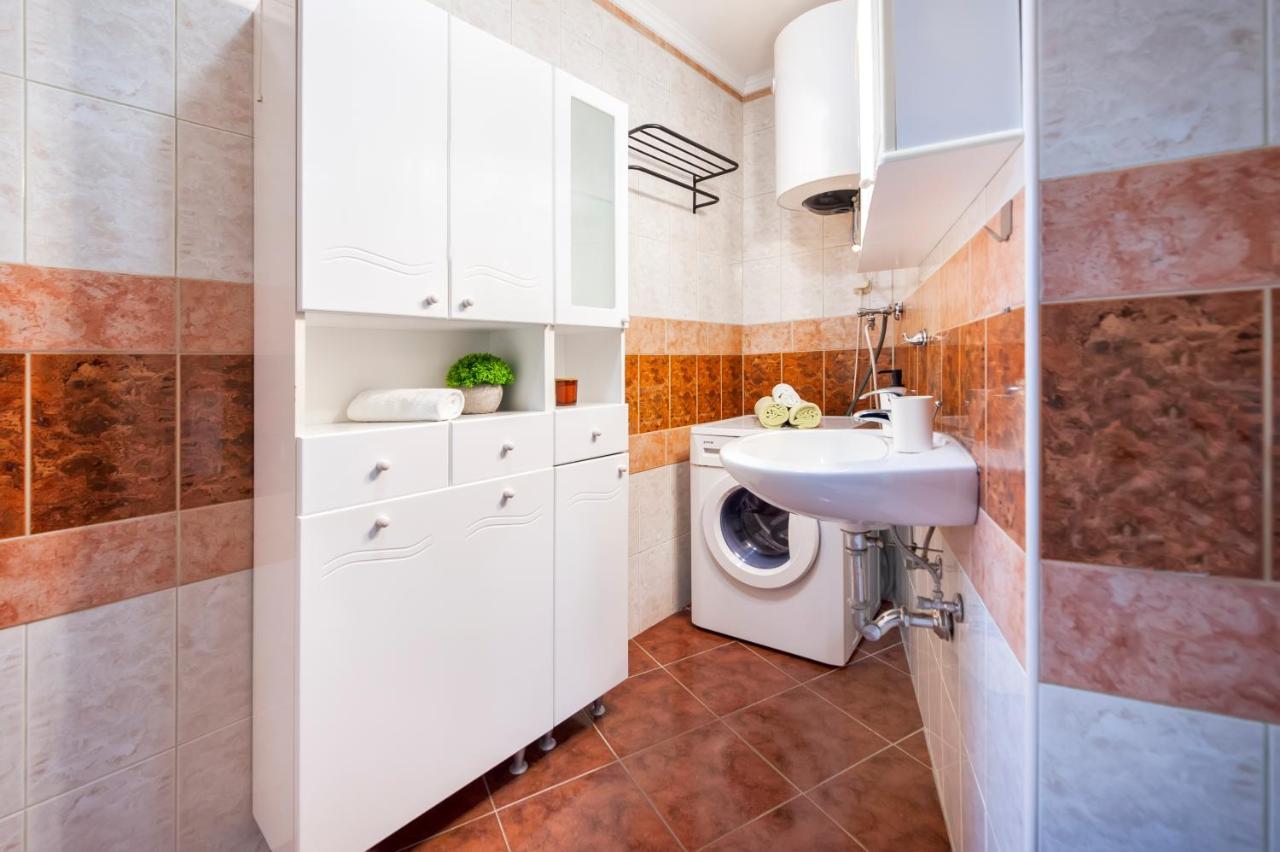 Ap Downtown Apartment Ρόβινι Εξωτερικό φωτογραφία