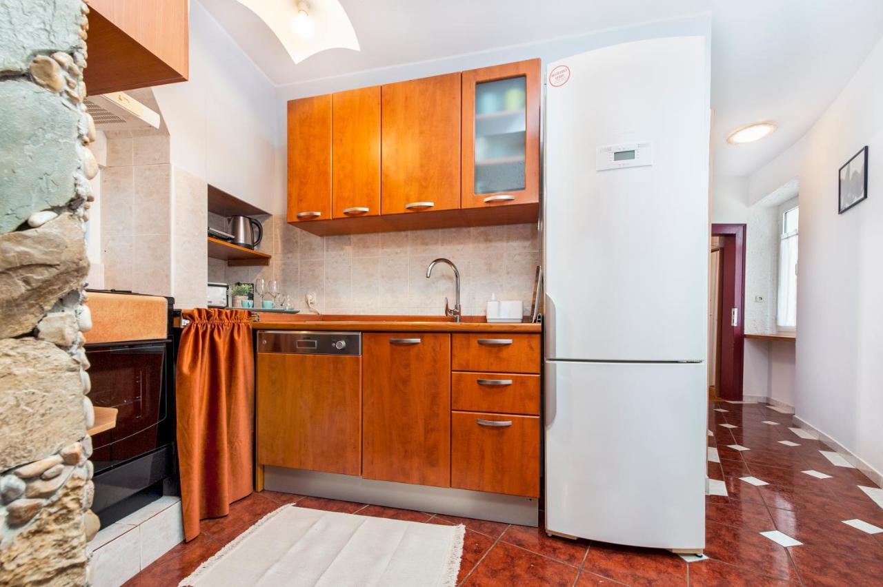 Ap Downtown Apartment Ρόβινι Εξωτερικό φωτογραφία