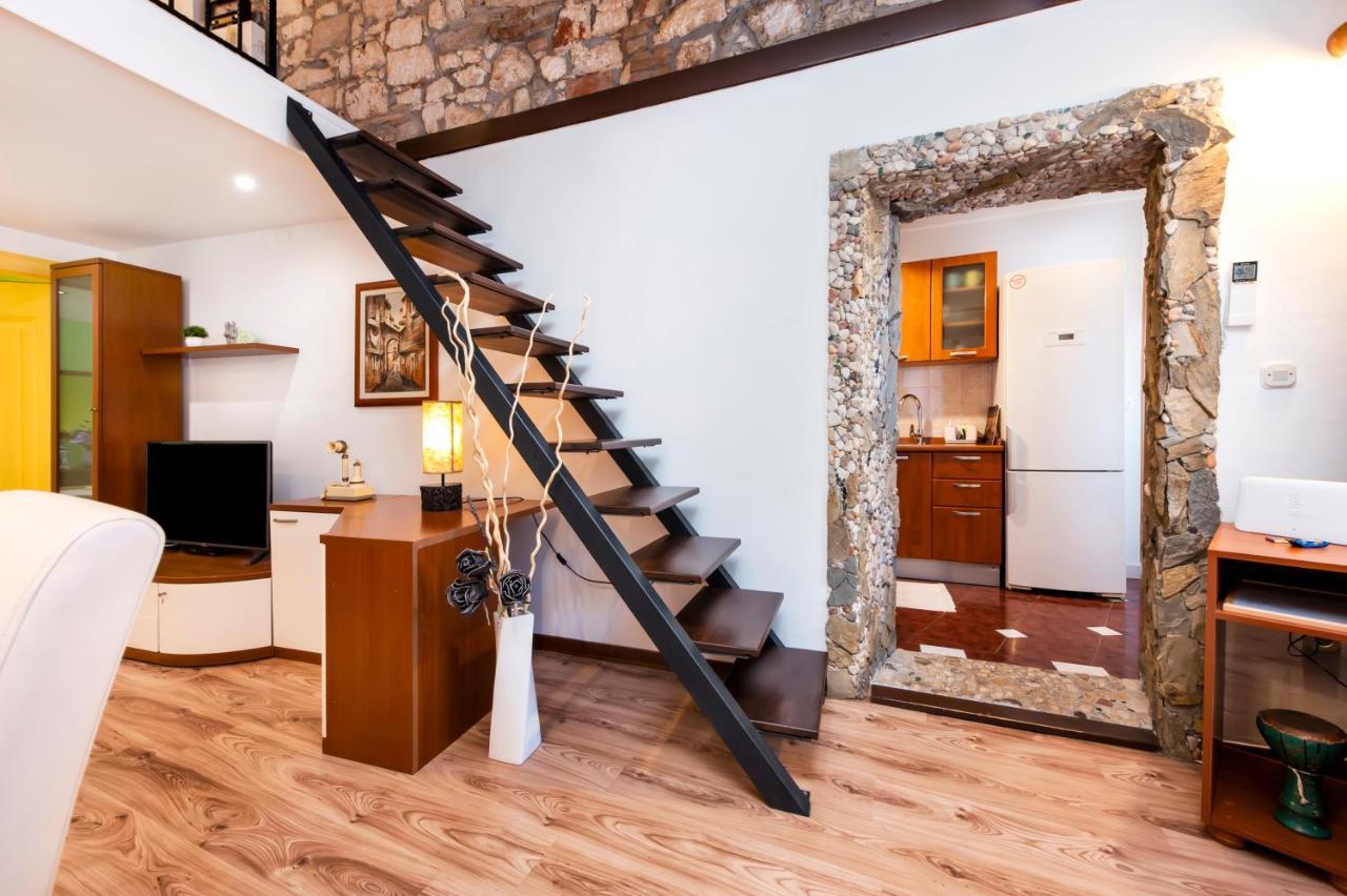 Ap Downtown Apartment Ρόβινι Εξωτερικό φωτογραφία